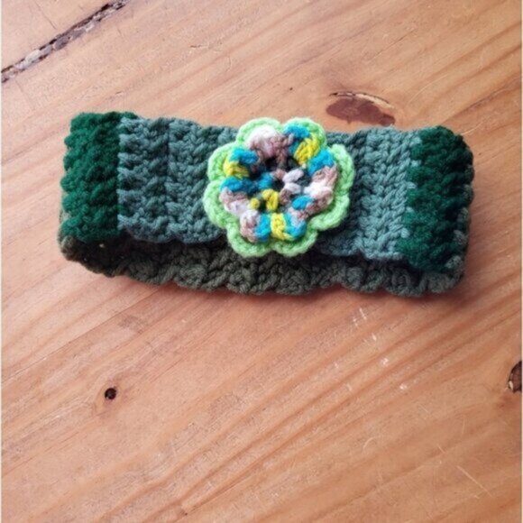 Handmade Crocheted Floral Headband Adult - Picture 1 of 5